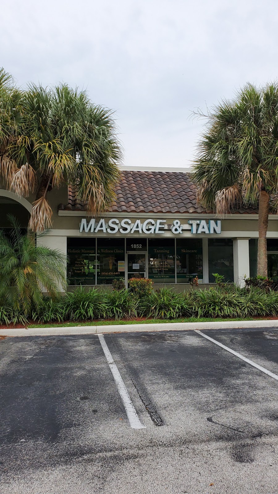 Hollistic Massage & Wellness Clinics | 1852 N Nob Hill Rd, Plantation, FL 33322, USA | Phone: (954) 476-6401