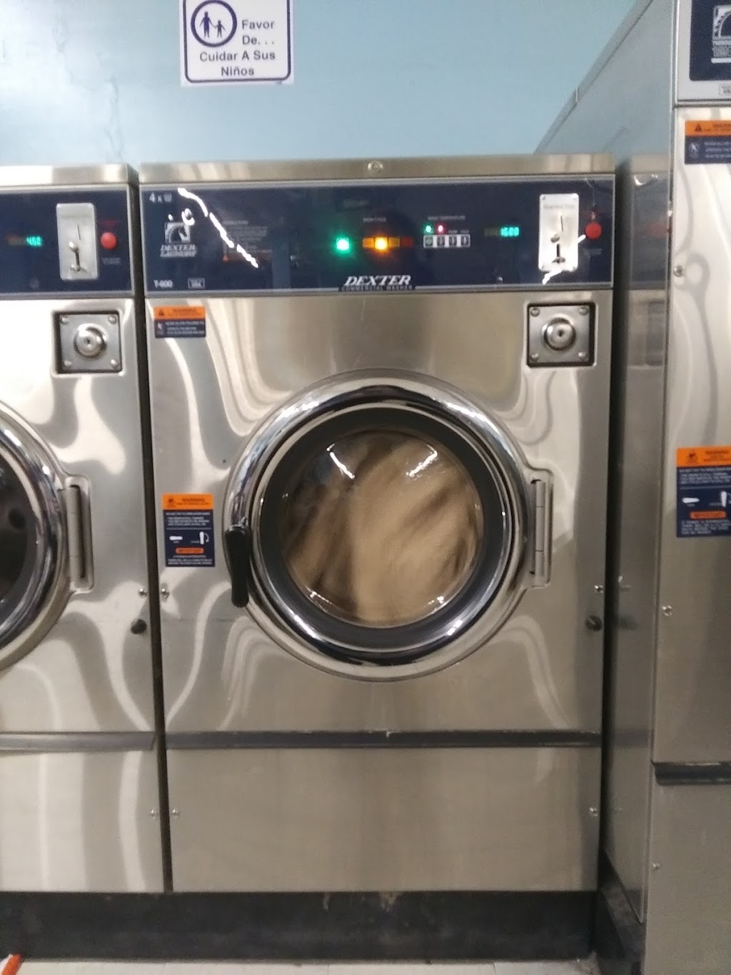 Laundryday | 2230 E El Monte Way, Dinuba, CA 93618, USA | Phone: (559) 591-2126