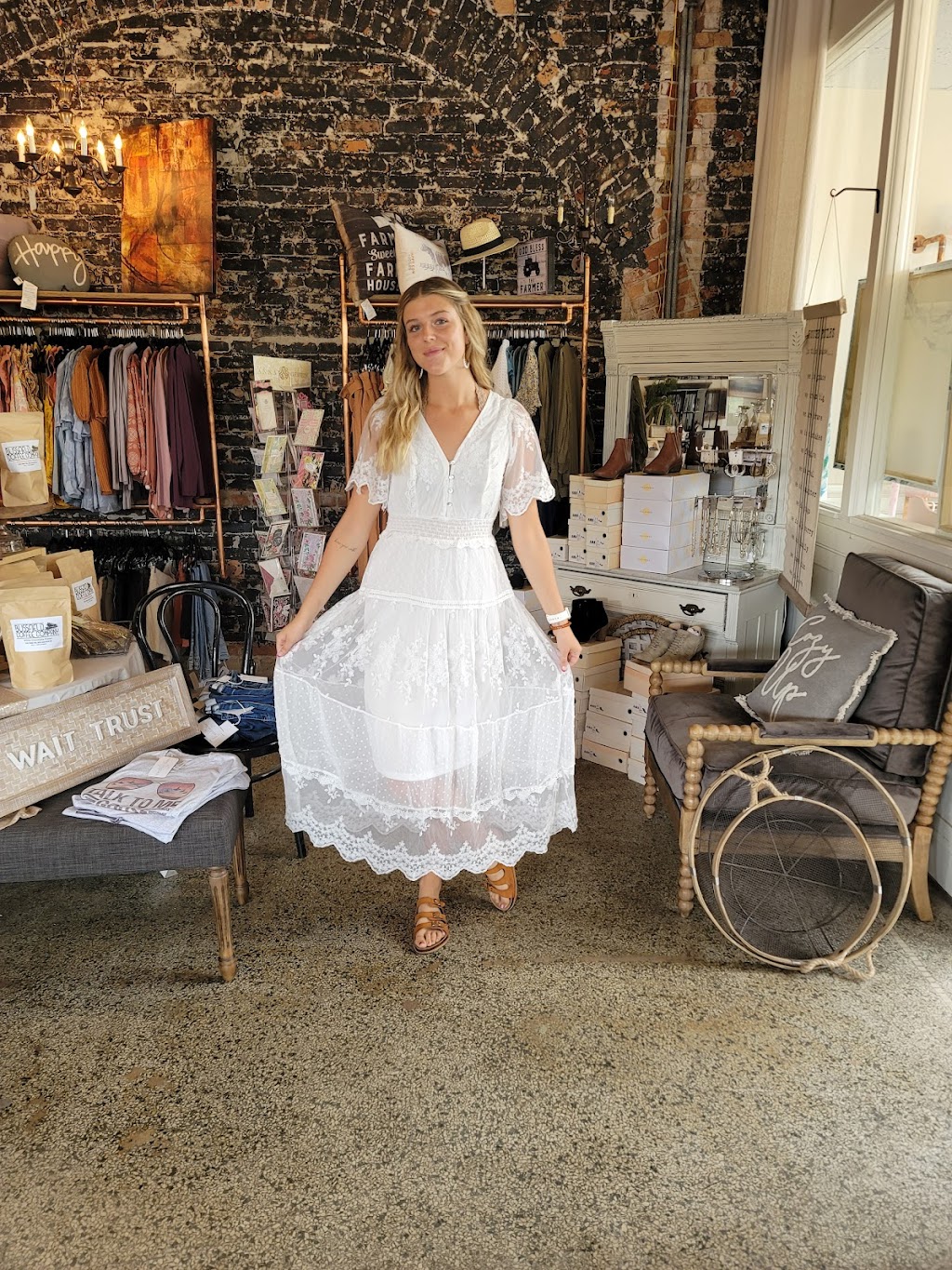 Three Bridges Boutique | 101 S Lane St, Blissfield, MI 49228, USA | Phone: (517) 662-0531