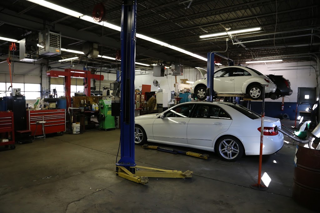 Wiygul Automotive Clinic - car repair  | Photo 4 of 10 | Address: 6001 Lane Dr, Alexandria, VA 22304, USA | Phone: (703) 751-1040
