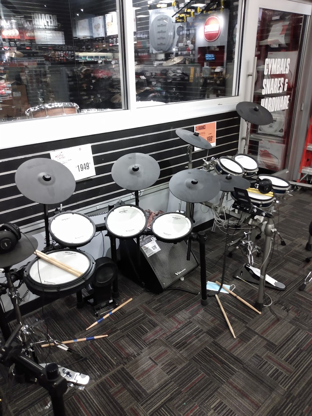 Guitar Center | 8957 Tehama Ridge Pkwy, Fort Worth, TX 76177, USA | Phone: (817) 232-2002