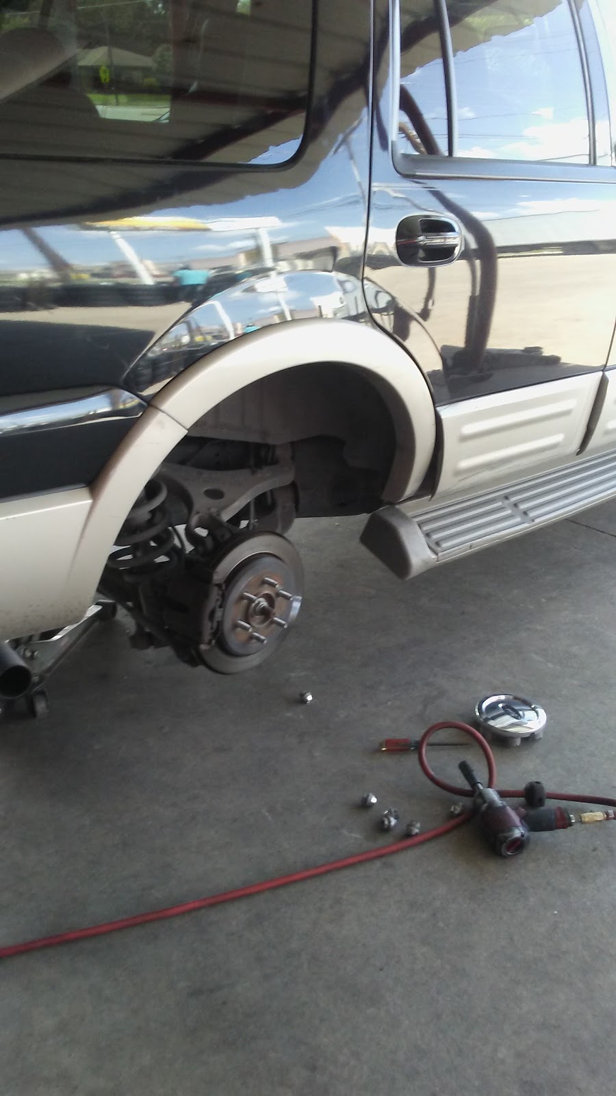 Los Hermanos Tire Shop | 6812 Lake June Rd, Dallas, TX 75217, USA | Phone: (214) 398-2100 Los Hermanos Tire Shop | 6812 Lake June Rd, Dallas, TX 75217, USA | Phone: (214) 398-2100