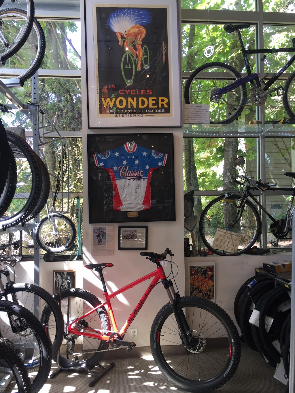 Classic Cycle | 617 High School Rd NE, Bainbridge Island, WA 98110, USA | Phone: (206) 842-9191