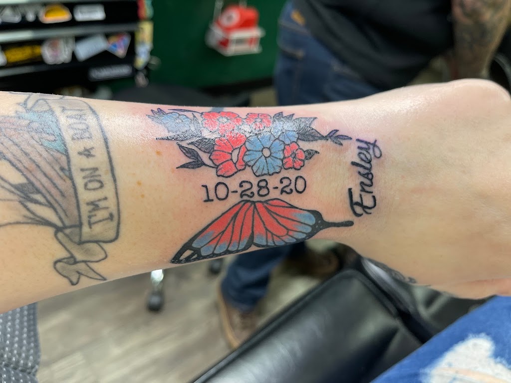 Working Class Tattoo Parlor | 40 S Main St, Scottsburg, IN 47170 | Phone: (812) 595-1681