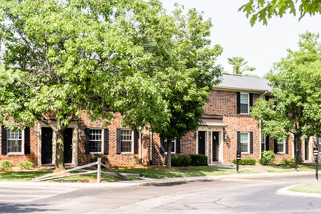 Carriage House Apartments of Kendallville | 340 Ashton Dr, Kendallville, IN 46755, USA | Phone: (260) 347-0303