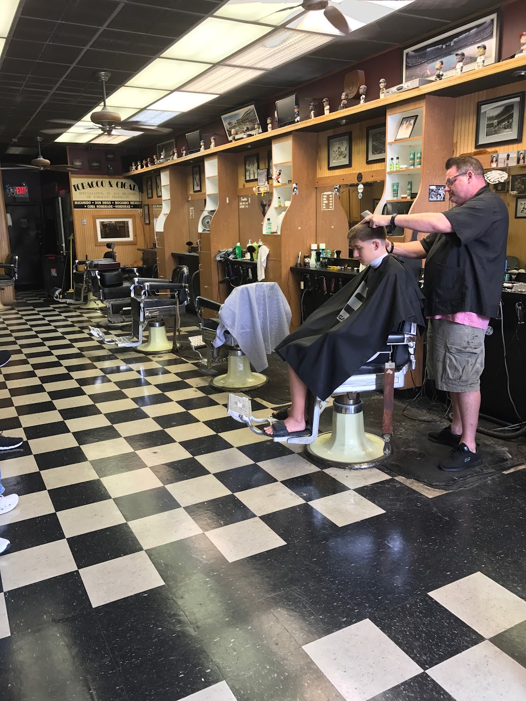 Windsor Barber Shop | 7741 New Falls Rd, Levittown, PA 19055, USA | Phone: (215) 943-2126