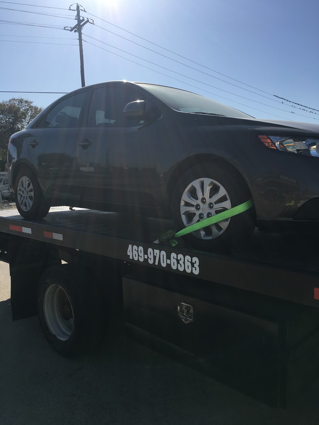 lucky car towing | 1901 E Union Bower Rd, Irving, TX 75061, USA | Phone: (469) 970-6363