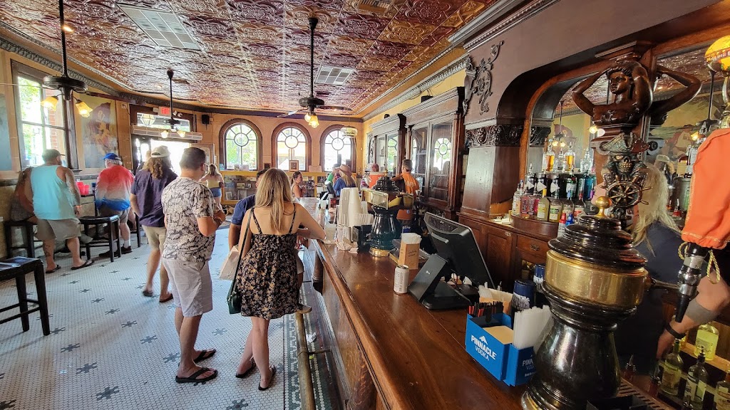 Salty Pelican Bar & Grill | 12 N Front St, Fernandina Beach, FL 32034, USA | Phone: (904) 277-3811