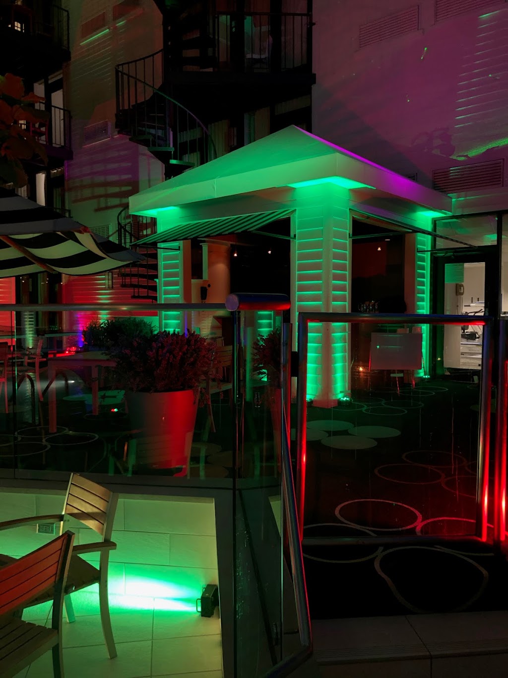 Webers NYE Private Party | 3050 Jackson Ave, Ann Arbor, MI 48103, USA | Phone: (734) 769-2500