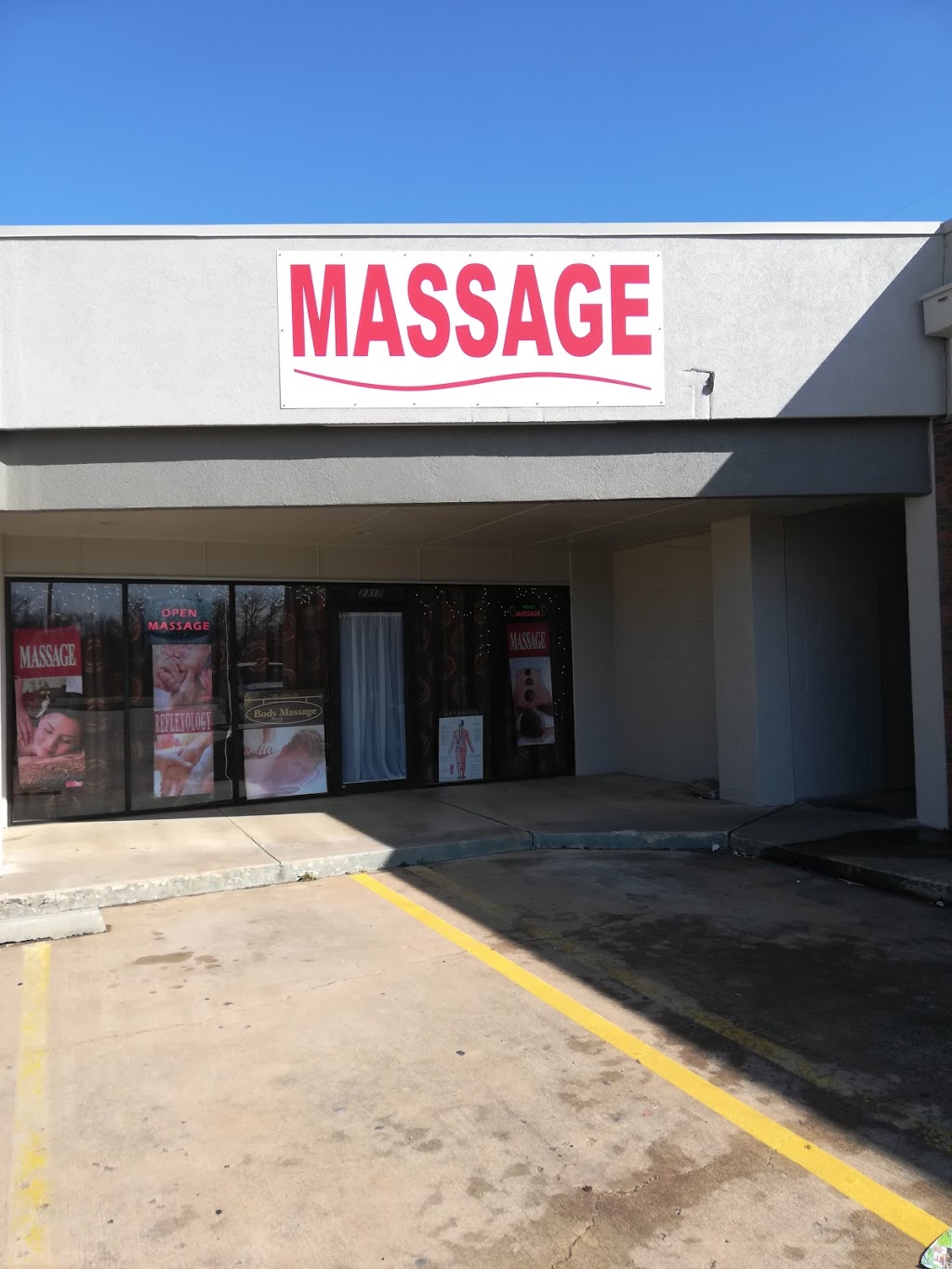Rose Massage | 2317 E Lindsey St, Norman, OK 73071, USA | Phone: (405) 217-2818