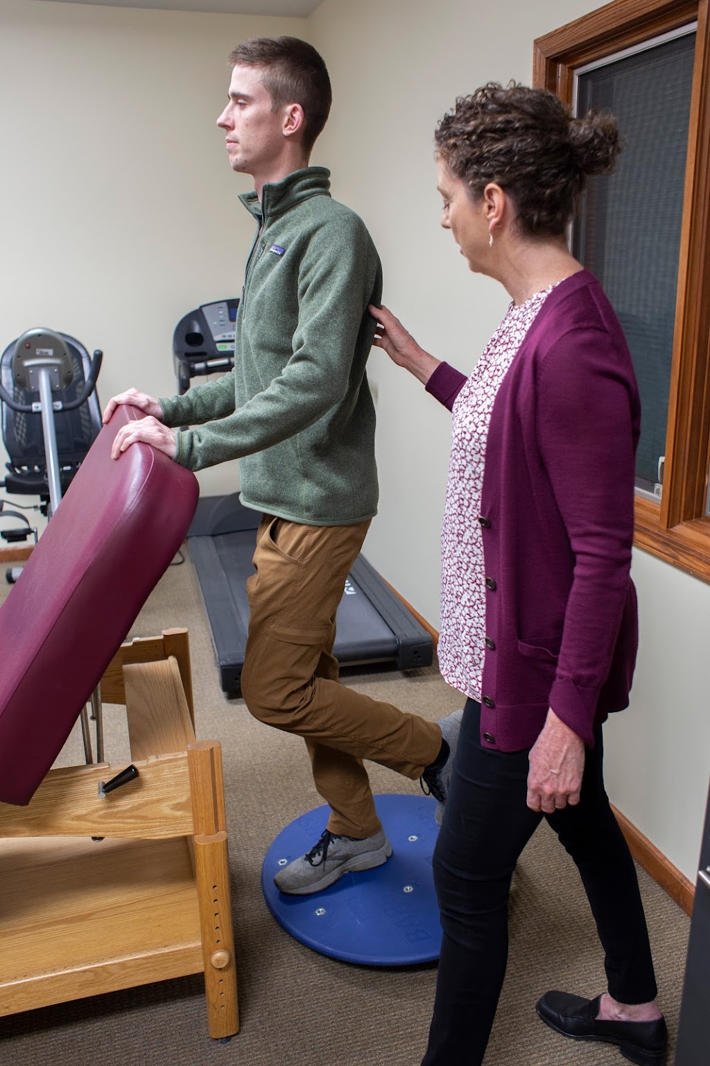 Healthy Expectations Physical Therapy | 1910 St Joe Center Rd STE 33, Fort Wayne, IN 46825, USA | Phone: (260) 483-9933