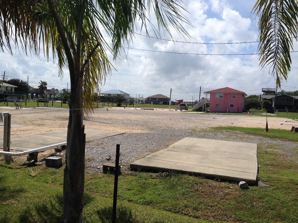 Island House RV Park | 118 Minnich Ln, Grand Isle, LA 70358, USA | Phone: (985) 360-6451