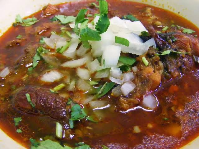 Birria de res y menudo | Bosques de Chamizal 220, Bosques de Waterfill, 32560 Cd Juárez, Chih., Mexico | Phone: 656 444 4364