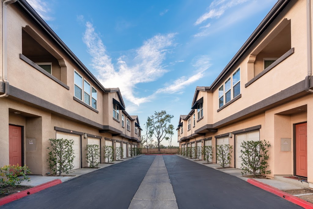 Sonoma at Mapleton Apartments | 33600 Mapleton Ave, Murrieta, CA 92563, USA | Phone: (833) 724-7213