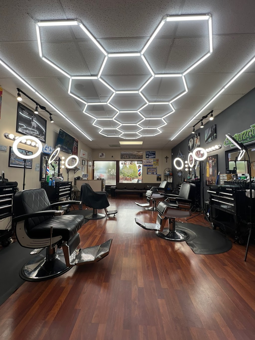 Clipper Pros Barbershop | 1493 SE Hogan Rd, Gresham, OR 97080, USA | Phone: (503) 328-8203