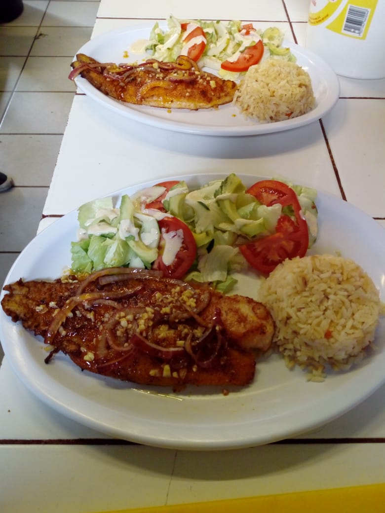 Mariscos El Zarandeado | Rancho Chula Vista, 22707 Rosarito, B.C., Mexico | Phone: 661 613 7832