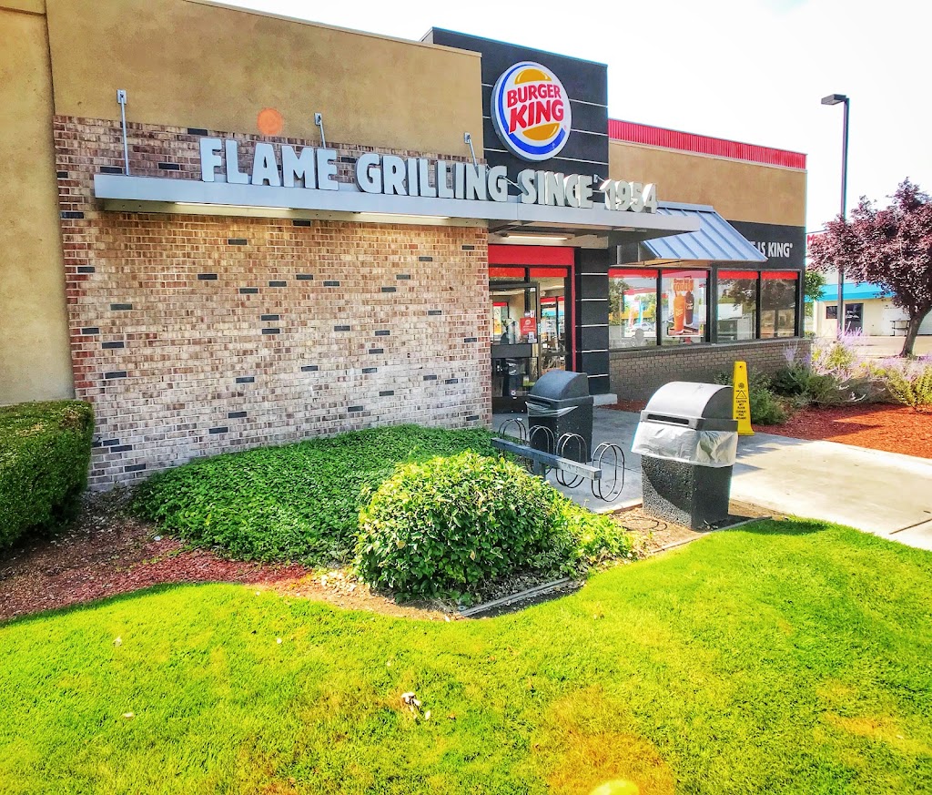 Burger King | 700 N Main St, Manteca, CA 95336, USA | Phone: (209) 239-9261