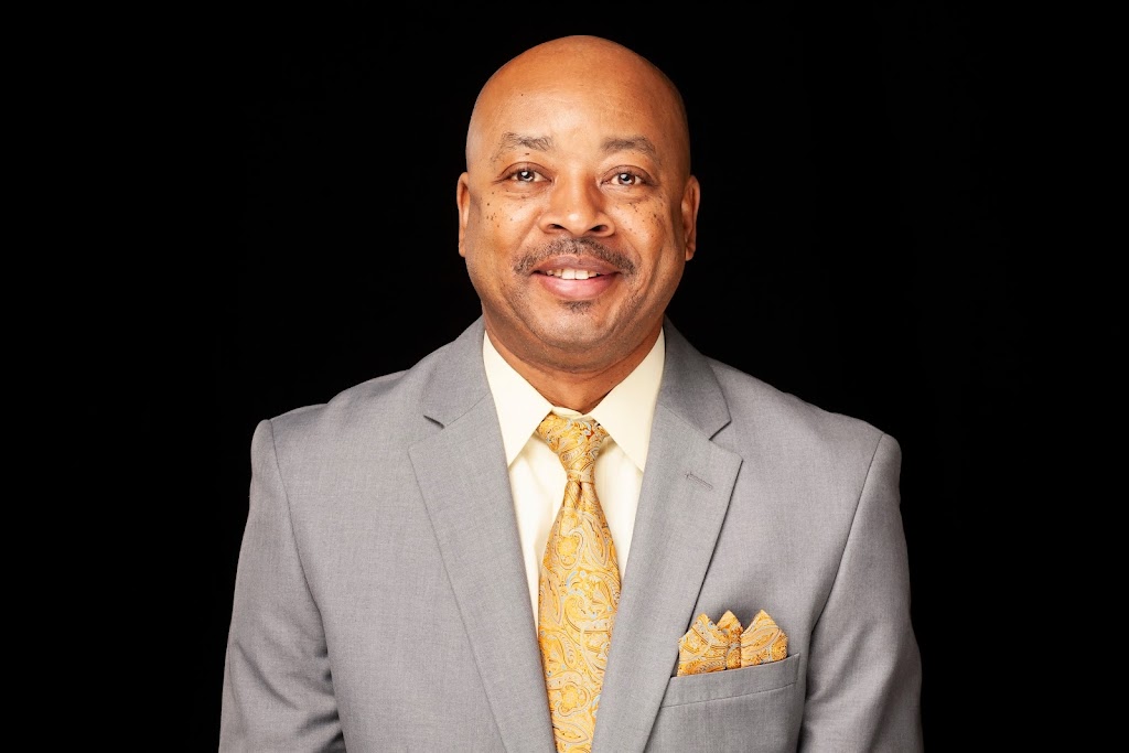 James Davis Realty Group at KW ONE | 1501 Highwoods Blvd Suite #400, Greensboro, NC 27410, USA | Phone: (336) 681-8653