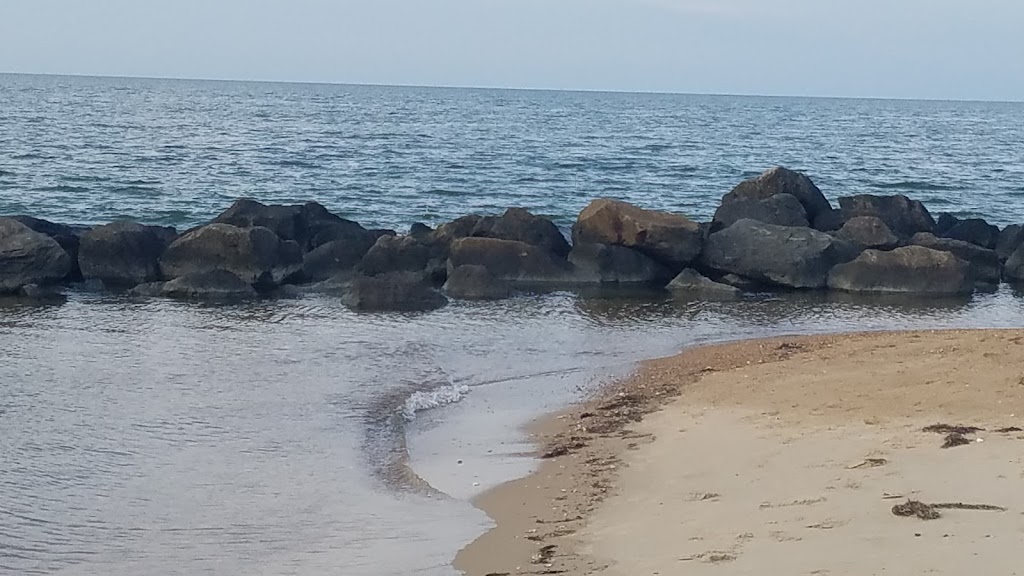 Dune Cottages | 810 W Ocean View Ave #1, Norfolk, VA 23503, USA | Phone: (757) 785-9294