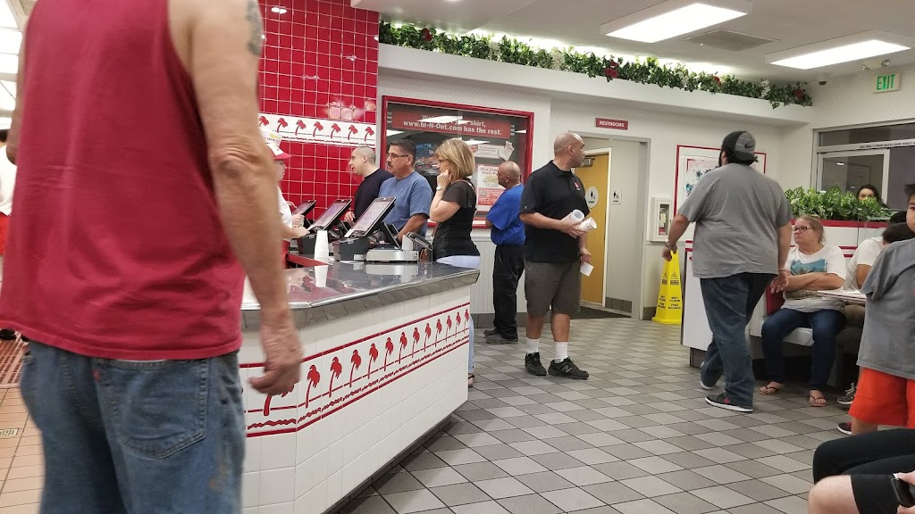 In-N-Out Burger | 2305 Compton Ave, Corona, CA 92881, USA | Phone: (800) 786-1000