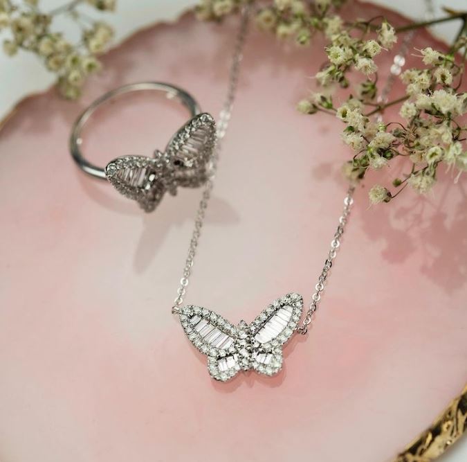 Snyder Jewelers | 2201 Ken Pratt Blvd, Longmont, CO 80501, USA | Phone: (303) 776-2992