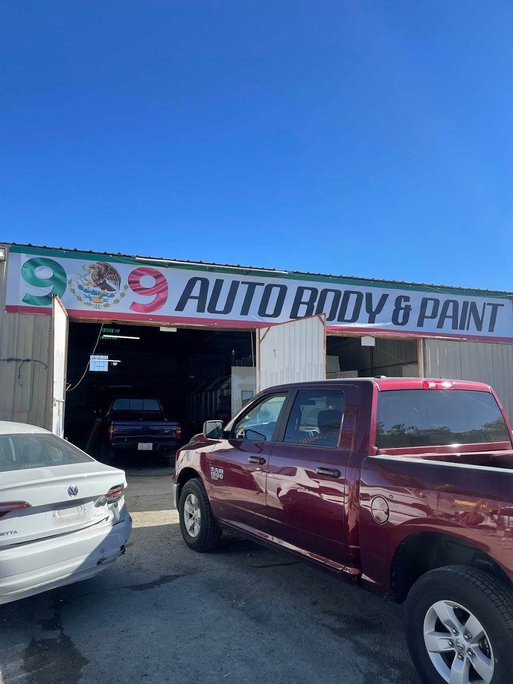 909 auto body and paint | 1875 W Rialto Ave, San Bernardino, CA 92410, USA | Phone: (323) 320-3102