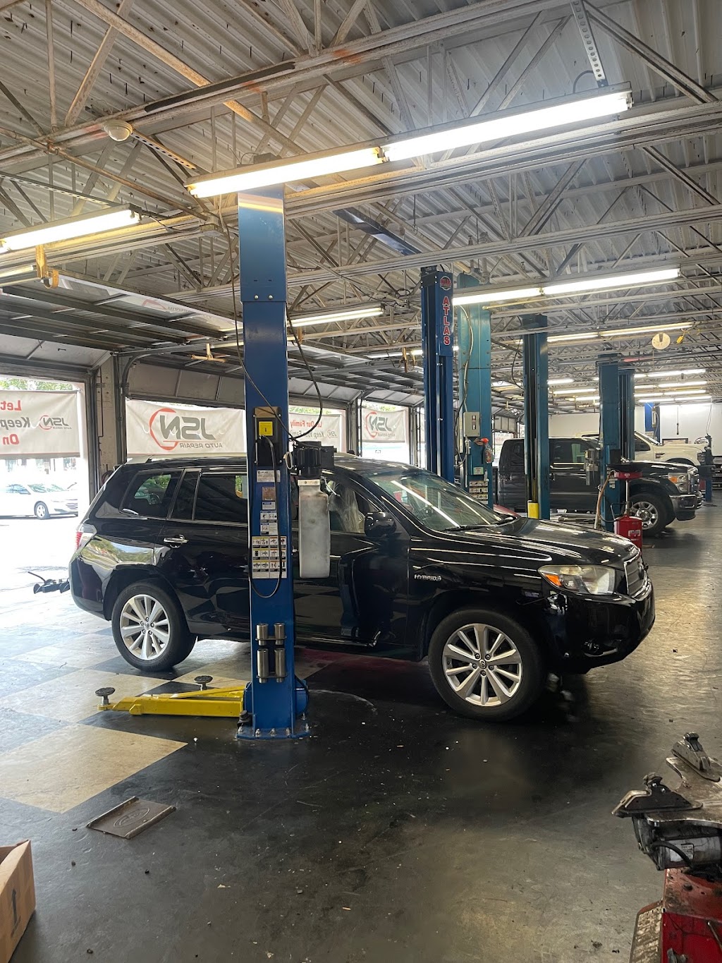 JSN Auto Repair | 4402 Bee Ridge Rd, Sarasota, FL 34233, USA | Phone: (941) 241-2397