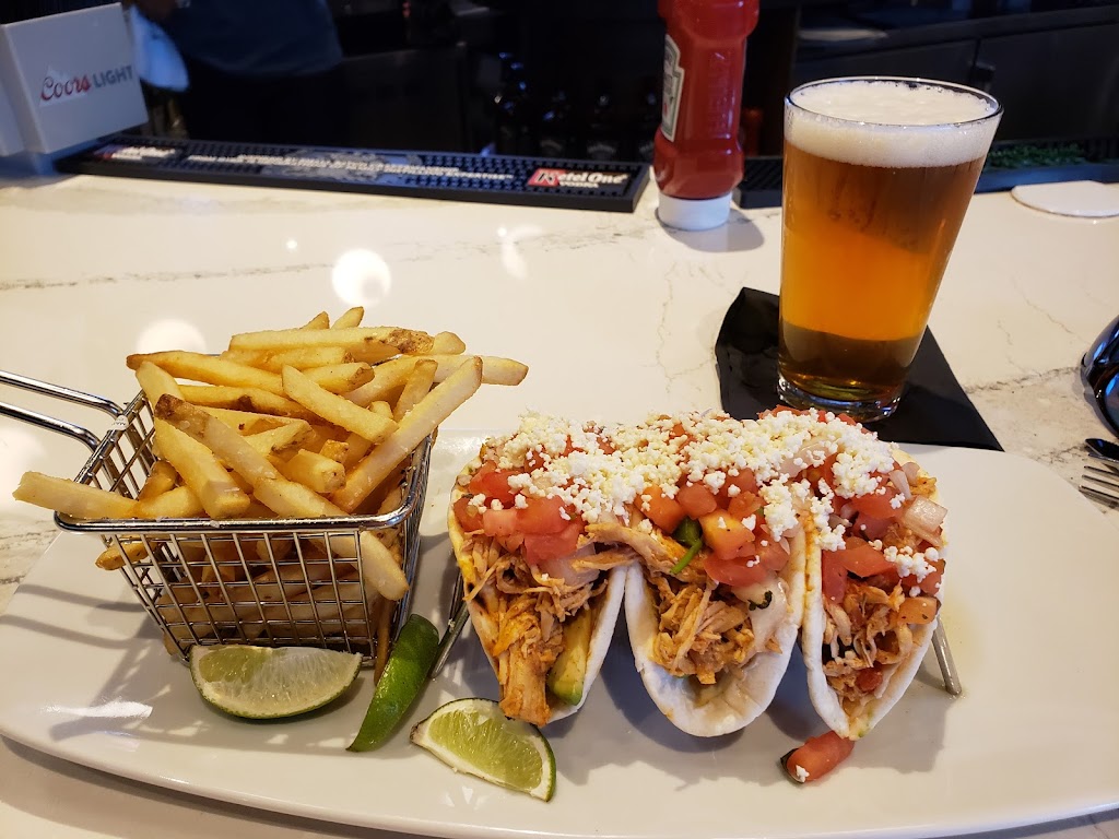 Sports & Social | 825 Battery Ave SE #610, Atlanta, GA 30339, USA | Phone: (404) 965-2511
