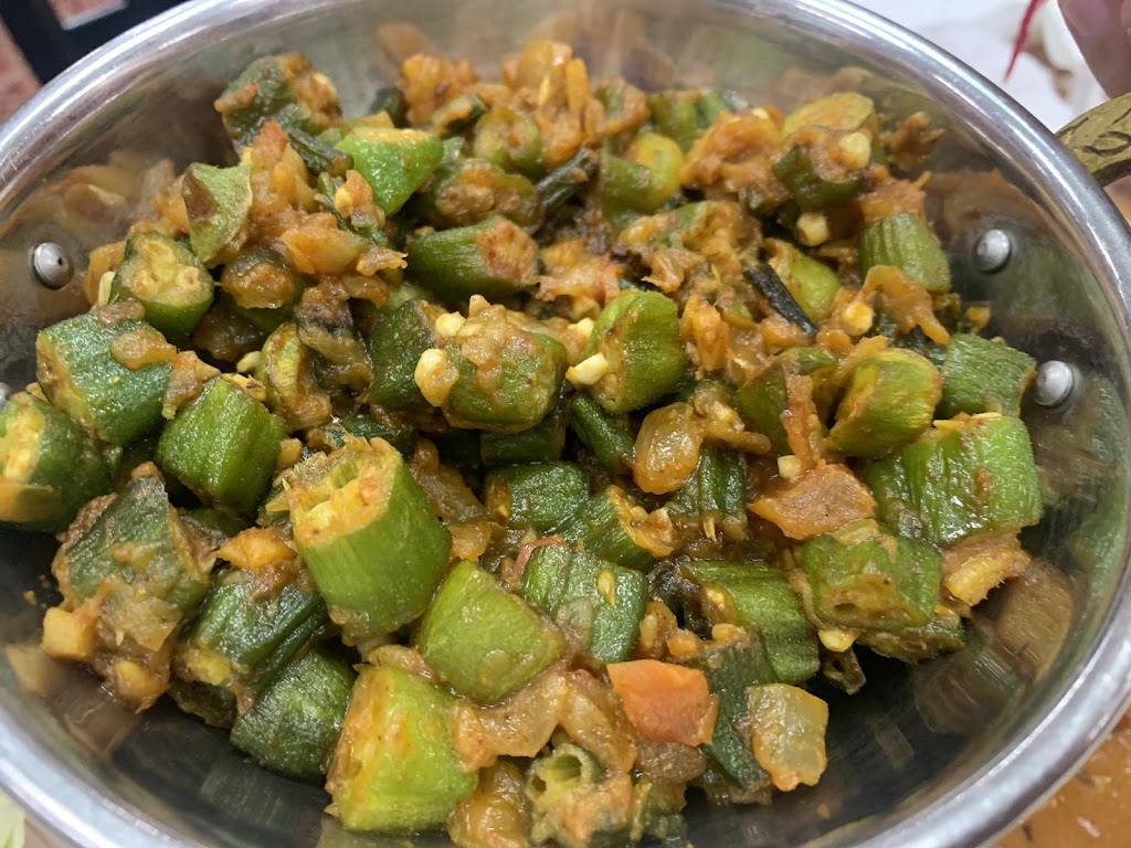 Twisted curries | 1005 E Pescadero Ave Suite 101, Tracy, CA 95304, USA | Phone: (209) 221-0642