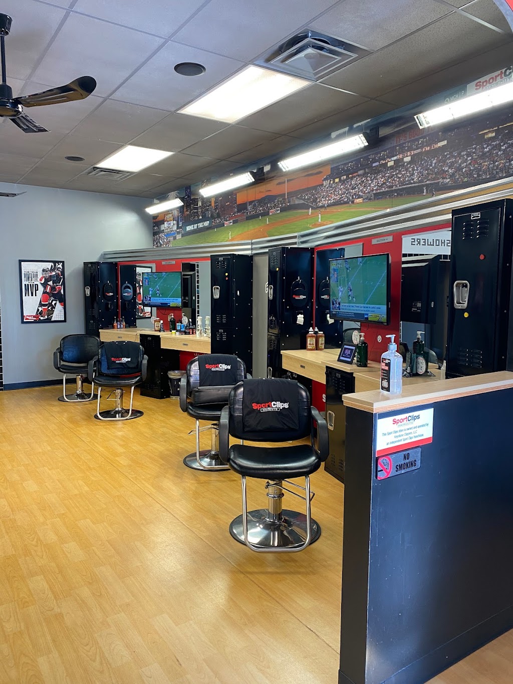 Sport Clips Haircuts of Pittsburgh Mills | 2015 Pittsburgh Mills Blvd, Tarentum, PA 15084, USA | Phone: (724) 275-7777