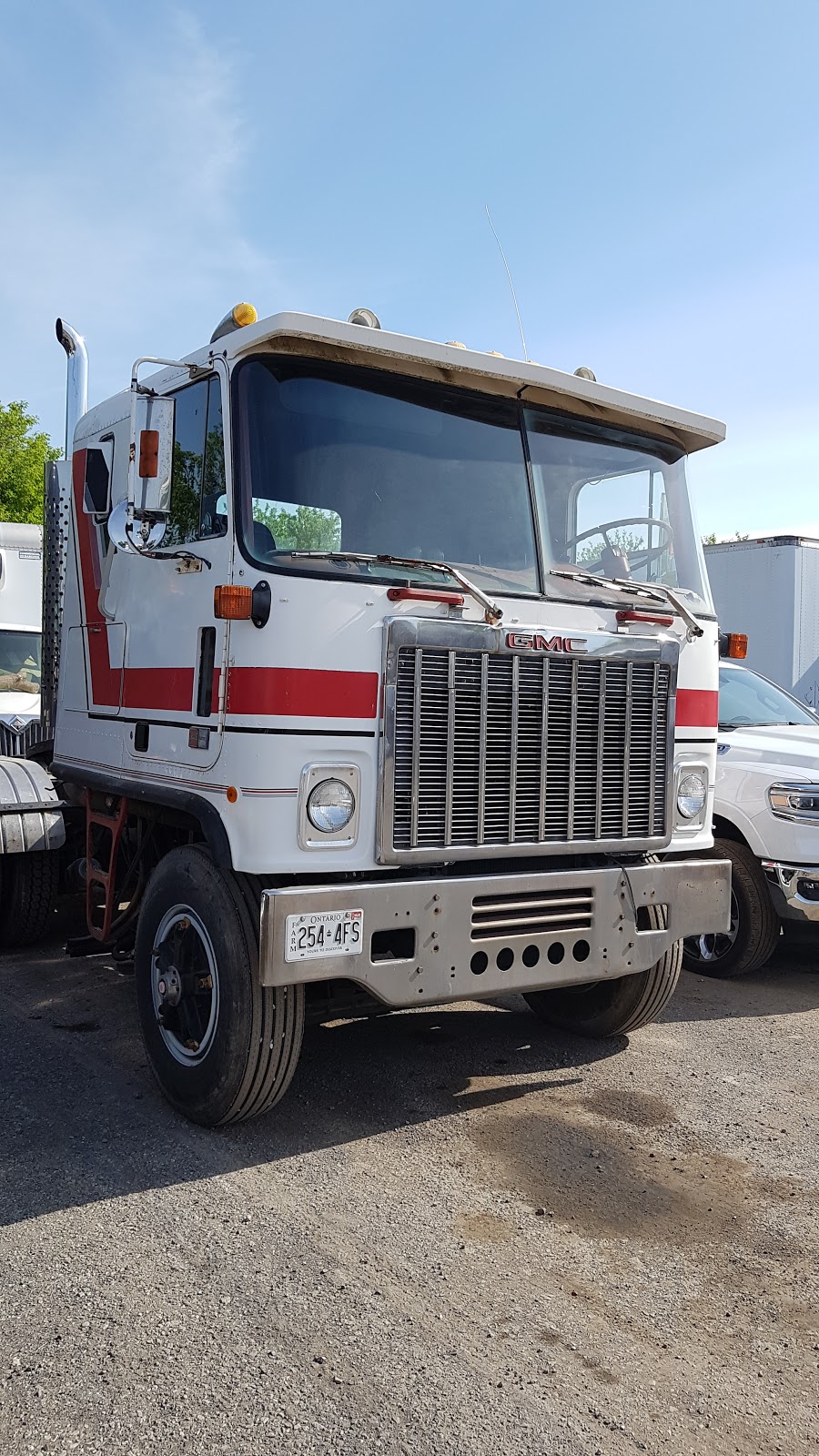 Marks Automotive and Heavy Truck Repair inc. | 3245 Victoria Ave, Vineland, ON L0R 2C0, Canada | Phone: (905) 562-8338