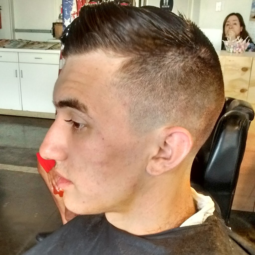 M&Ds Barber Shop | 13043 Stockdale Hwy #400, Bakersfield, CA 93314, USA | Phone: (661) 321-0626