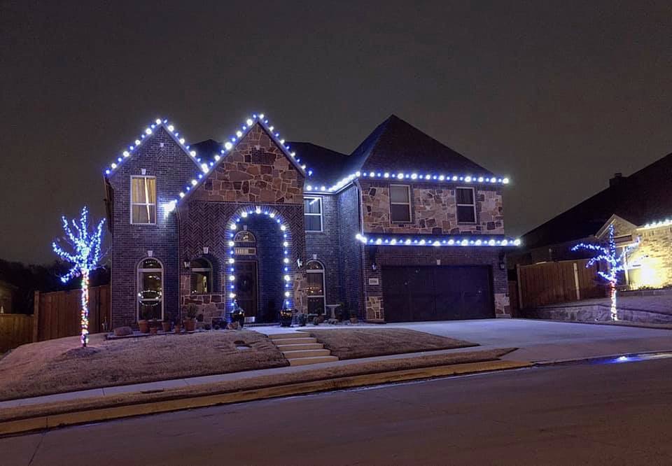 Murphy Christmas Lighting | 3800 Haslet-Roanoke Rd #13, Roanoke, TX 76262, USA | Phone: (719) 432-5687