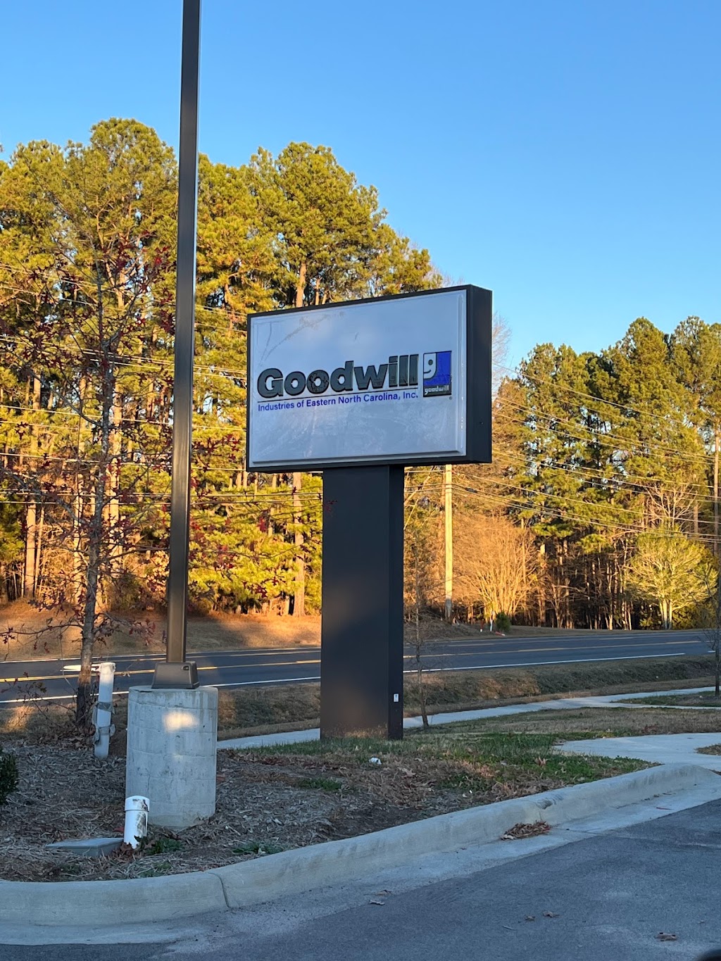 Goodwill Industries of Eastern NC Inc. - Ravenstone | 5200 Wake Forest Hwy, Durham, NC 27703, USA | Phone: (919) 294-4724
