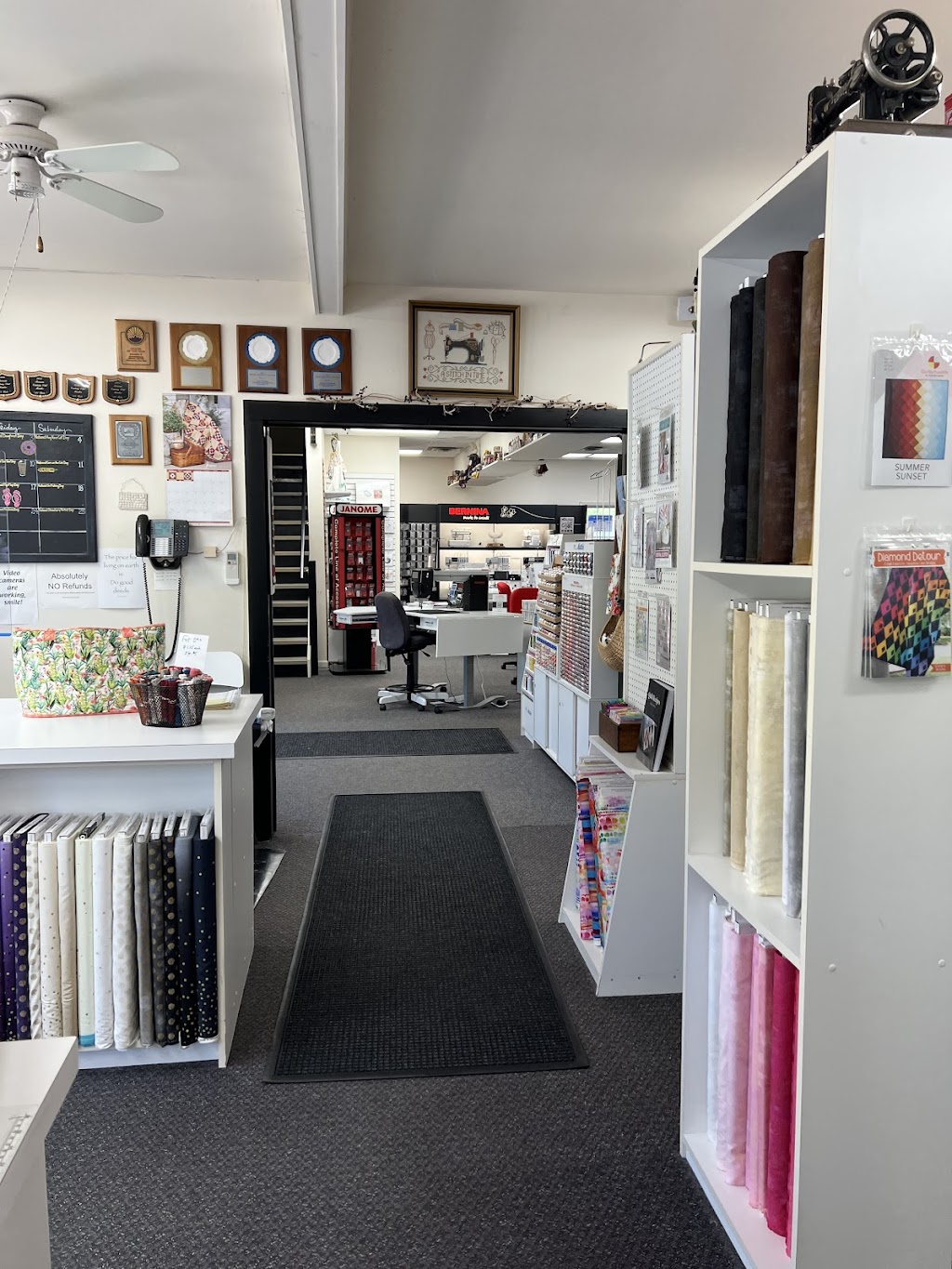Gloversville Sewing Center Inc | 385 S Main St, Gloversville, NY 12078, USA | Phone: (518) 725-4919
