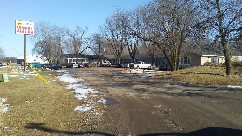 Hitching Post Motel | 23855 Forest Blvd N, Forest Lake, MN 55025, USA | Phone: (651) 464-1900