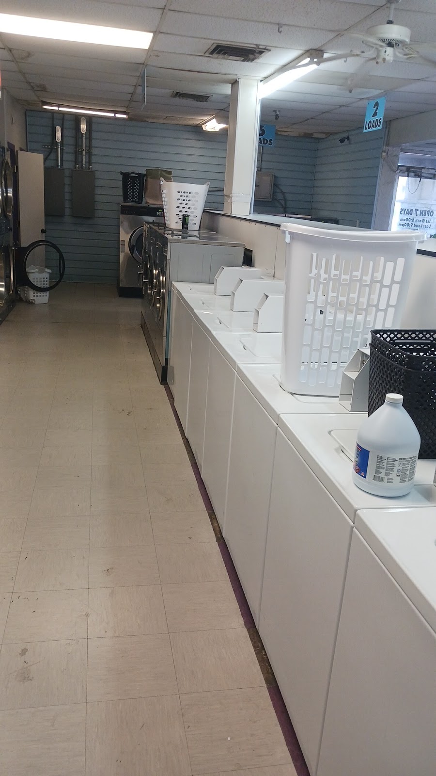 Quick Clean Laundromat | 950 E Florence Blvd, Casa Grande, AZ 85122, USA | Phone: (520) 836-6117