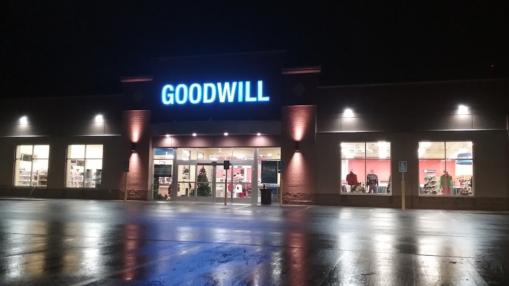 Goodwill - Cambridge | 1400 1st Ave E, Cambridge, MN 55008, USA | Phone: (763) 645-1161