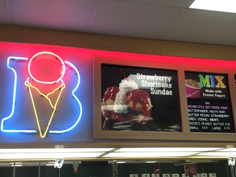 Braums Ice Cream & Dairy Store | 2218 E Noble Ave, Guthrie, OK 73044, USA | Phone: (405) 282-0973