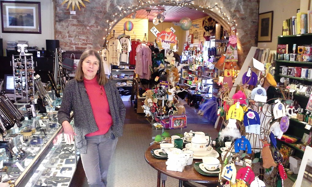 Historic Midway Gift Store | 124 E Main St, Midway, KY 40347, USA | Phone: (859) 846-4214