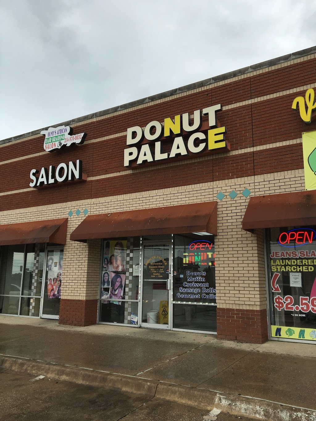 Donut Palace | 8989 Forest Ln, Dallas, TX 75243 | Phone: (972) 680-1117