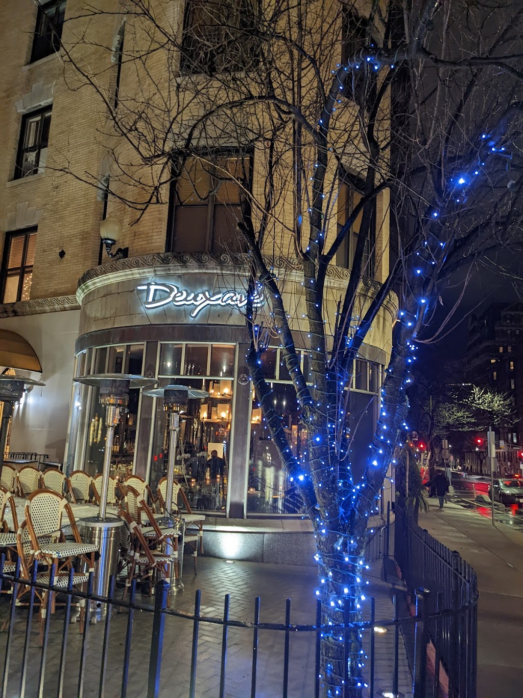 Deuxave | 371 Commonwealth Ave, Boston, MA 02115, USA | Phone: (617) 517-5915