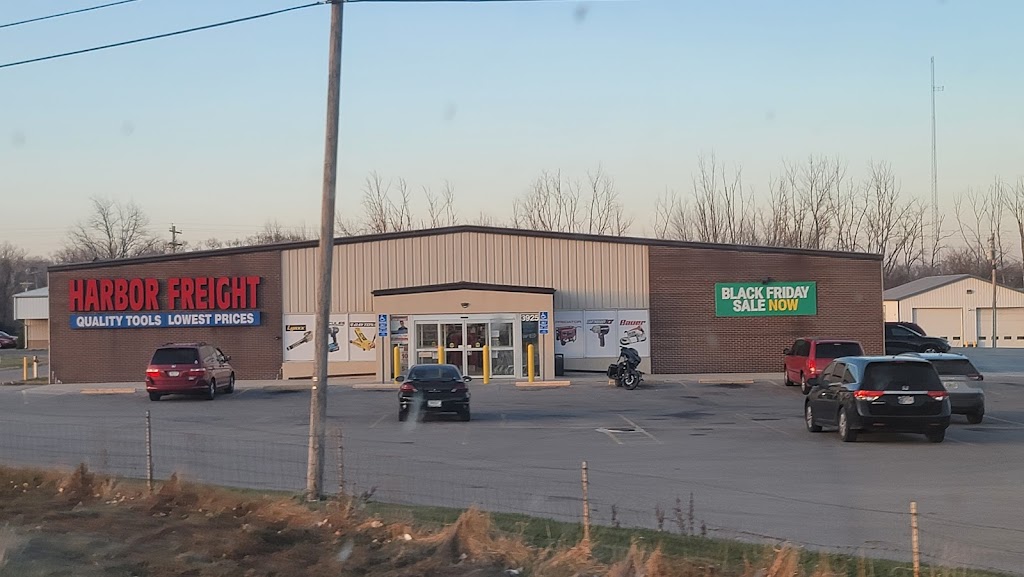 Harbor Freight Tools | 3925 Corridor Dr, Warsaw, IN 46582, USA | Phone: (574) 269-2105