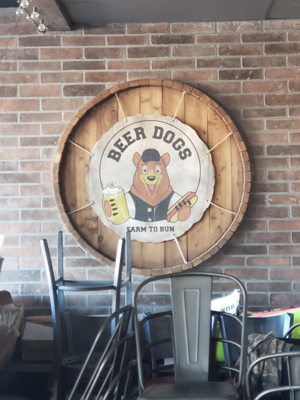 Beer Dogs | 7032 Sylvan Rd, Citrus Heights, CA 95610, USA | Phone: (916) 547-2597