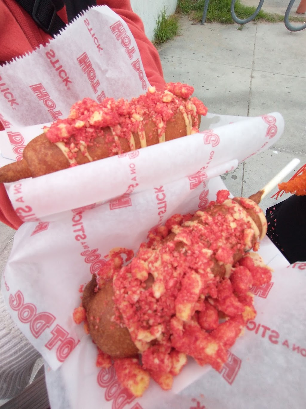 Hot Dog on a Stick | 1633 Ocean Front, Santa Monica, CA 90401 | Phone: (310) 395-4673