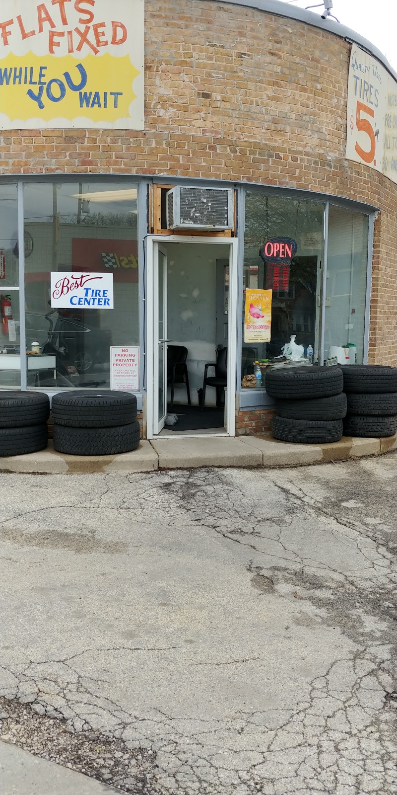 Best Tire Center | 5823 W North Ave, Milwaukee, WI 53208, USA | Phone: (414) 453-2378