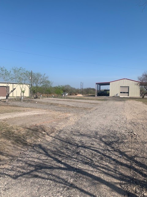 Quail Valley Stables and RV | 4131 Wade St, Robstown, TX 78380, USA | Phone: (361) 537-7418