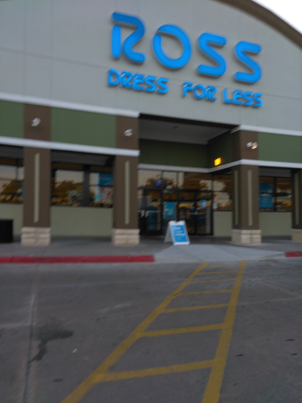 Ross Dress for Less | 5400 Brodie Ln, Sunset Valley, TX 78745, USA | Phone: (512) 892-2874