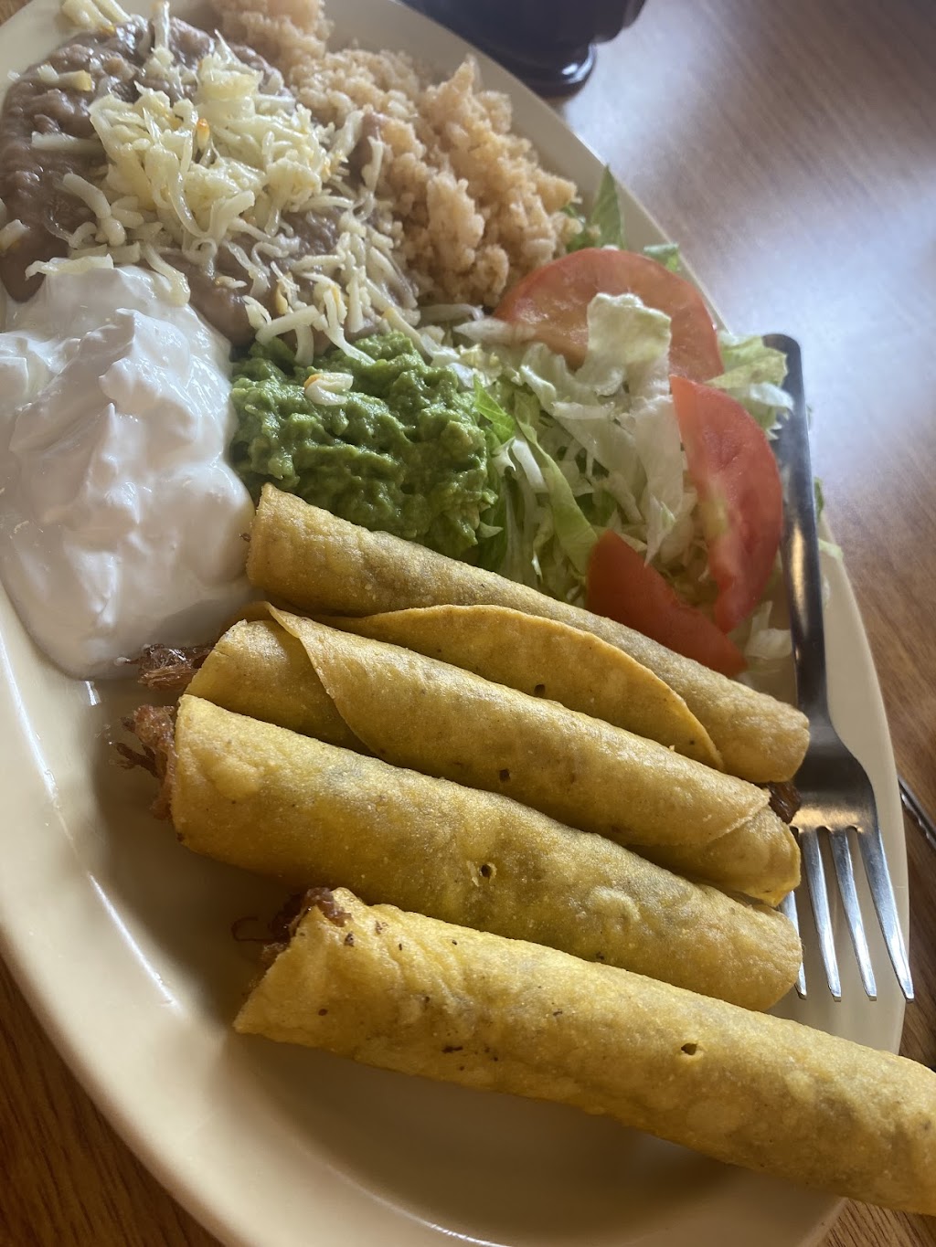 Letys Mexican Restaurant | 222 Main St, Fabens, TX 79838, USA | Phone: (915) 765-7820