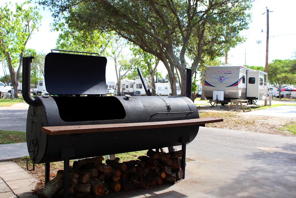 Colonia Del Rey RV Park | 1717 Waldron Rd, Corpus Christi, TX 78418, USA | Phone: (361) 937-2435